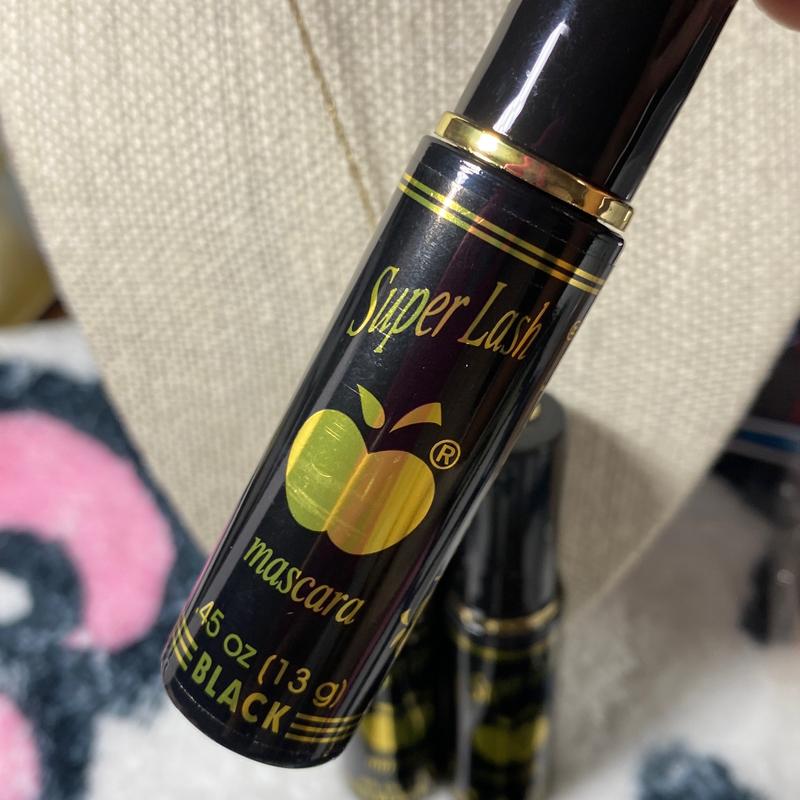 Mascara for Apple Makeup Cosmetic with Natural Look tubing mascara