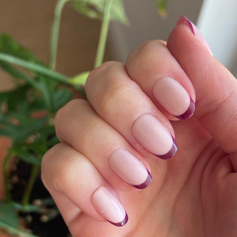 Plum Tonal French - Press-On nails | Short | Round