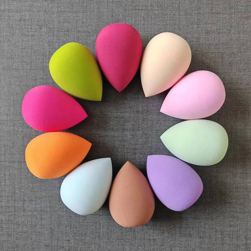 Bling Hair 1 Pieces Hair Styling Comb Set Teasing Hair Brush Rat Tail Comb Edge Brush for Edge&Back Brushing (Color Random) And1 pcs Makeup Sponge Blender Beauty Egg (Color Random) Cosmetic Powder Puff Women Make Up Accessories Beauty Tools